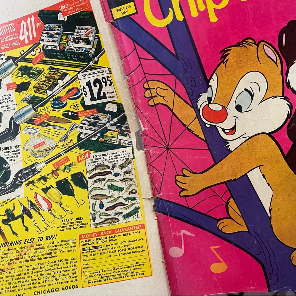 3/$30 Trio of Vintage Disney Comic Books - Picture 11 of 16